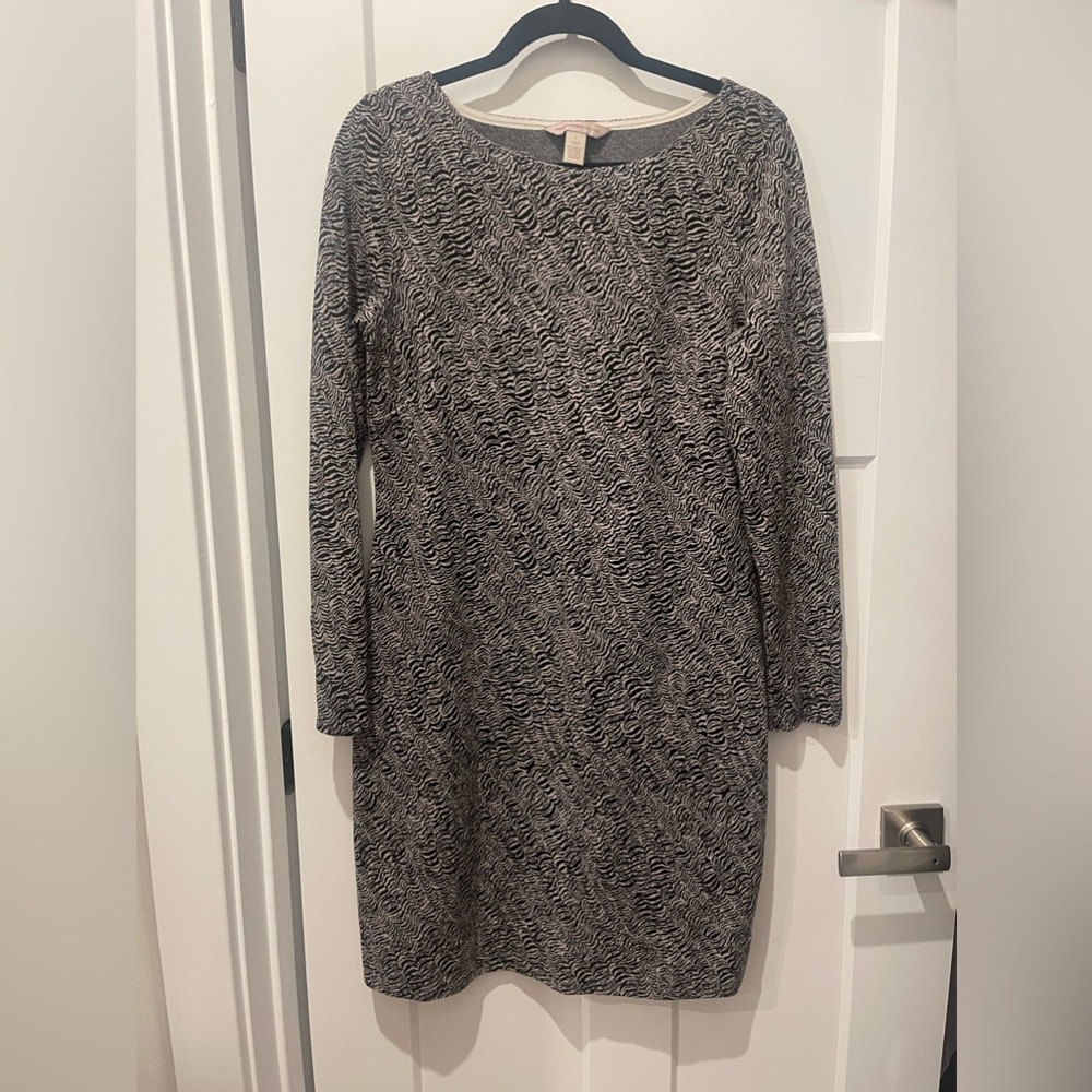 Banana Republic long sleeve women’s dress